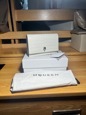 Alexander McQueen White Croc-Embossed Leather Crossbody